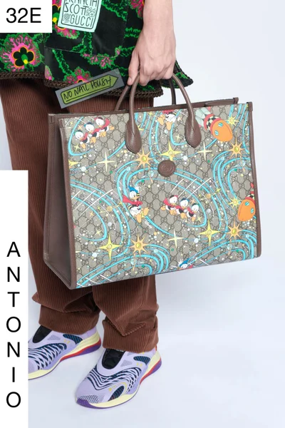 Look 60